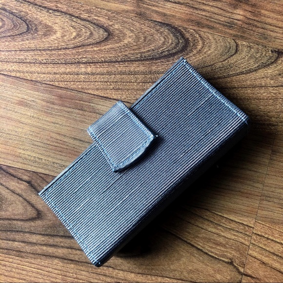 Lancome Silver Makeup / Cosmetics Bag w/ Mirrored Insert - Picture 5 of 7